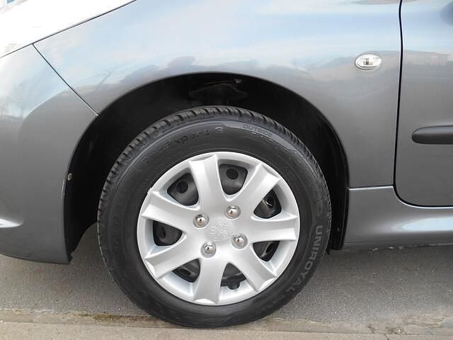 Occasion Peugeot 206 60 PK (44 kW) 2011 Grijs Sedan