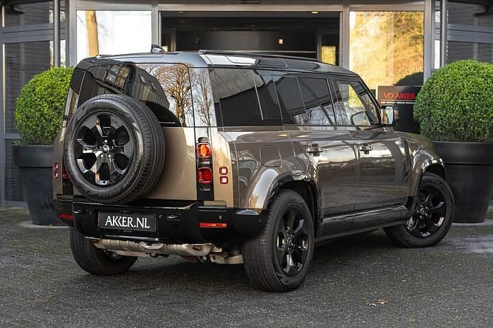 Occasion Land Rover Defender Black Edition 299 PK (219 kW) 2025 Bruin SUV