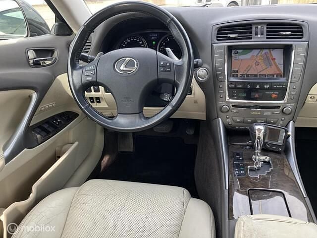 Occasion Lexus IS250 Executive Line 208 PK (152 kW) 2008 Bruin Sedan