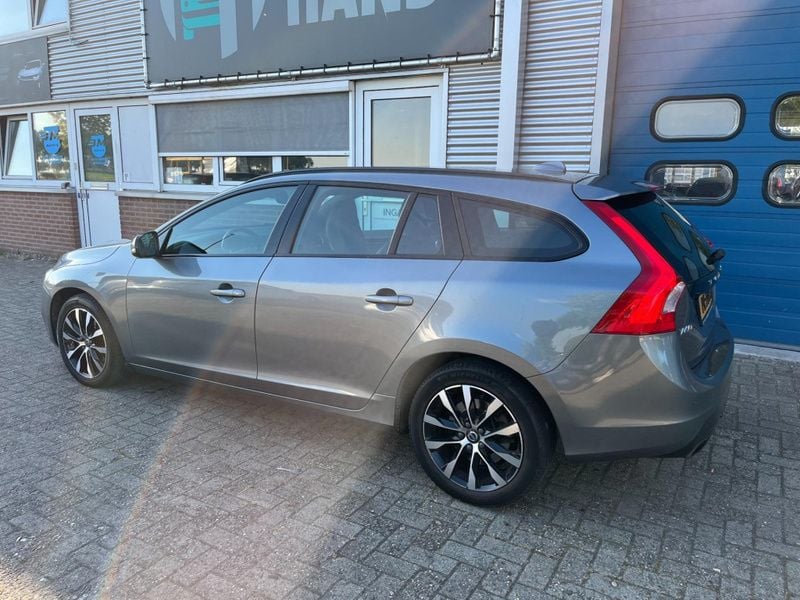 Occasion Volvo V60 Dynamic 153 PK (112 kW) 2017 Stationwagon Stationwagen