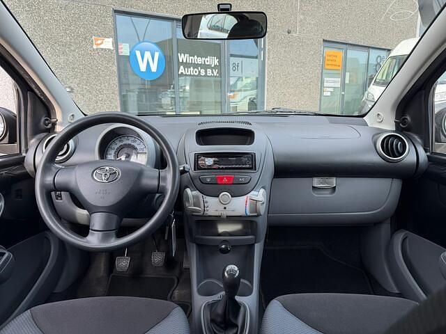 Occasion Toyota Aygo 68 PK (50 kW) 2007 Zwart Hatchback