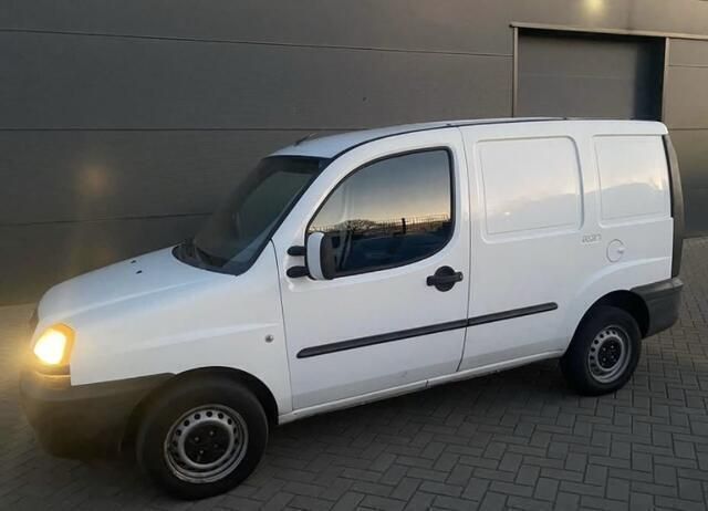 Wit Gebruikt 2005 Fiat Doblò MPV | € 1.650 (Goede deal) - Afbeelding 1/4