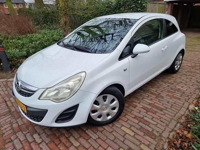 Occasion Opel Corsa Edition 95 PK (69 kW) 2011 Wit Hatchback