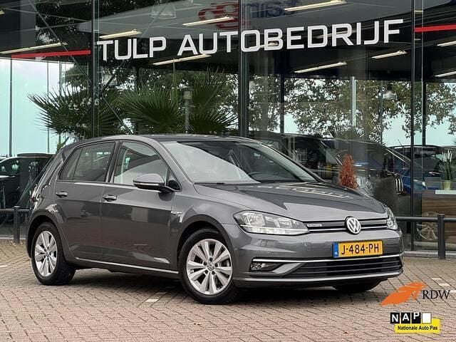 Grijs Gebruikt 2020 VW Golf VIII Comfortline Hatchback | € 15.949 (Super prijs) - Afbeelding 1/4