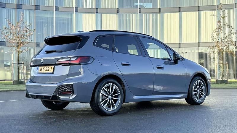 Occasion BMW 220 Active Tourer Basis 170 PK (125 kW) 2022 Grijs MPV