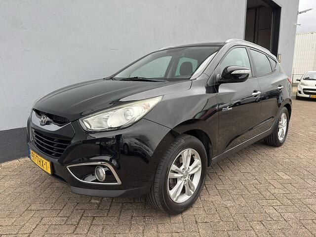Zwart Gebruikt 2012 Hyundai ix35 Style SUV | € 8.250 (Eerlijke prijs) - Afbeelding 1/4