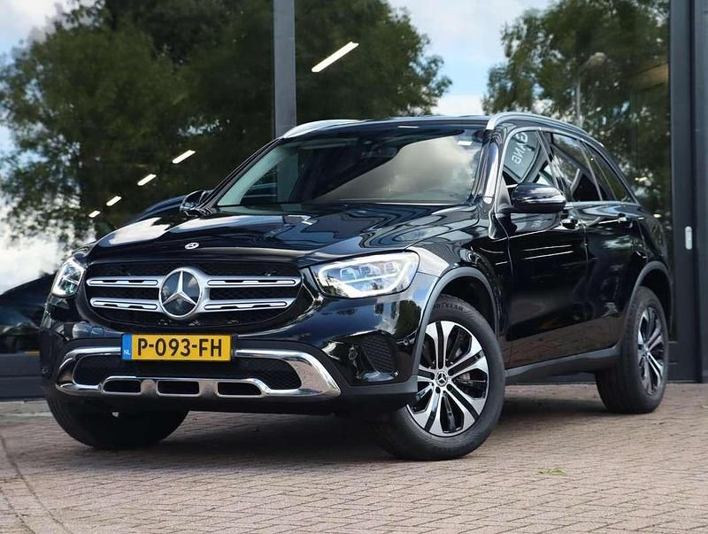 Occasion Mercedes GLC300e Business 320 PK (235 kW) 2022 Zwart SUV