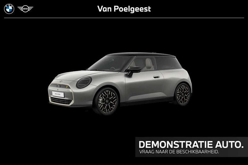 Grijs Nieuw 2025 Mini Cooper SE Favoured Hatchback | € 51.357 - Afbeelding 1/2