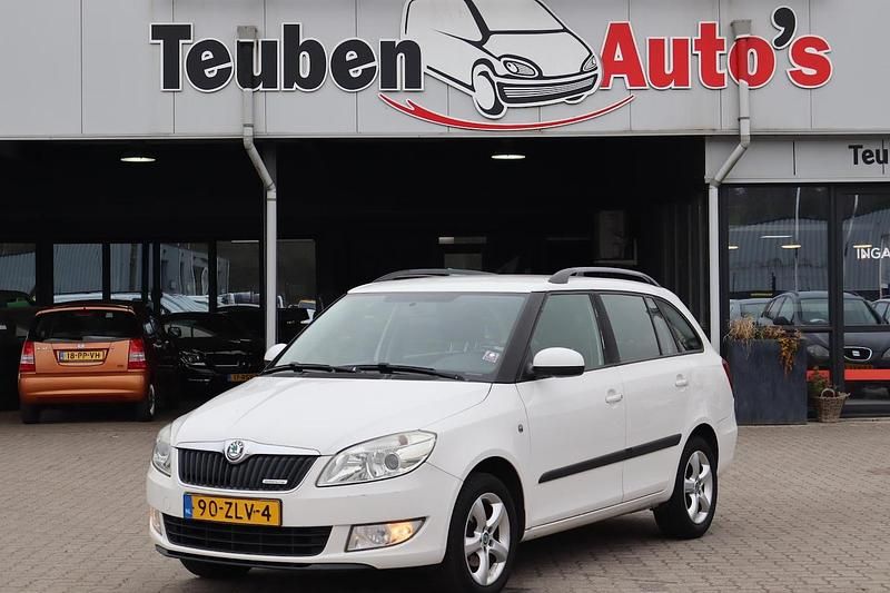 Wit Gebruikt 2012 Skoda Fabia Business Line Stationwagen | € 2.495 (Eerlijke prijs) - Afbeelding 1/4