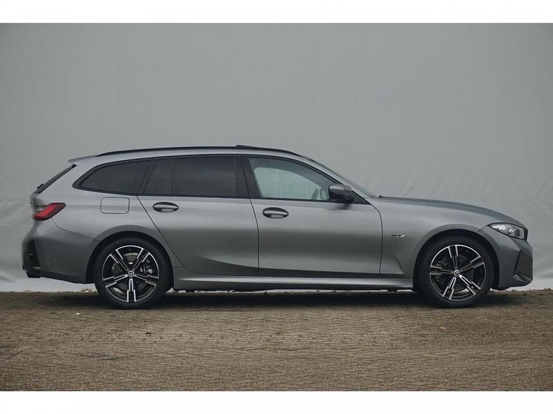 Occasion BMW 330e M Sport 292 PK (214 kW) 2022 Grijs Stationwagen