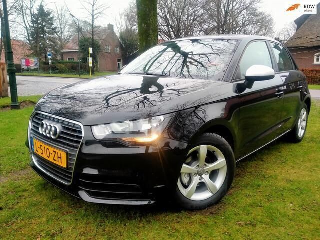 Zwart Gebruikt 2013 Audi A1 Sportback Attraction Hatchback | € 9.250 (Eerlijke prijs) - Afbeelding 1/4
