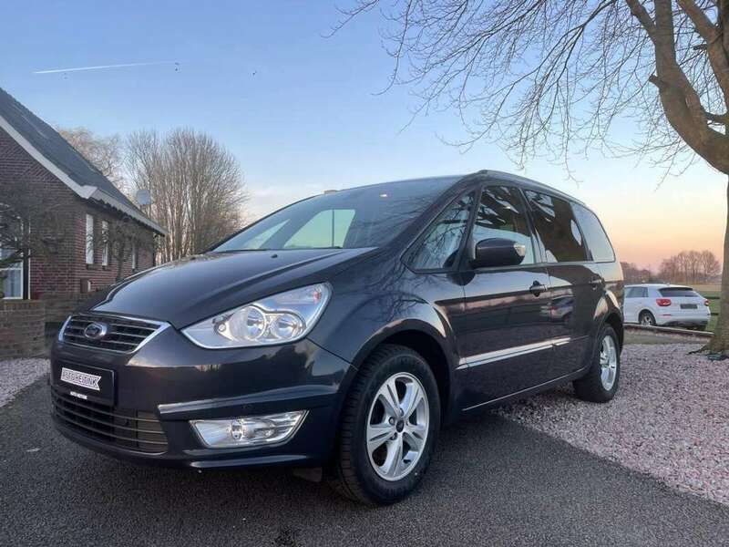 Grijs Gebruikt 2011 Ford Galaxy Titanium MPV | € 16.250 - Afbeelding 1/4