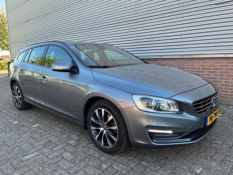 Occasion Volvo V60 Dynamic 152 PK (111 kW) 2017 Stationwagon Stationwagen