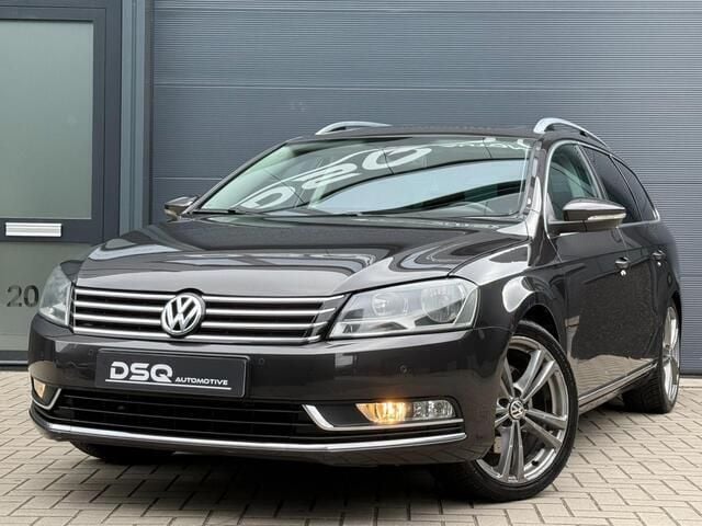 Bruin, metallic lak Gebruikt 2011 VW Passat Comfortline Stationwagen | € 6.950 (Iets duurder) - Afbeelding 1/4