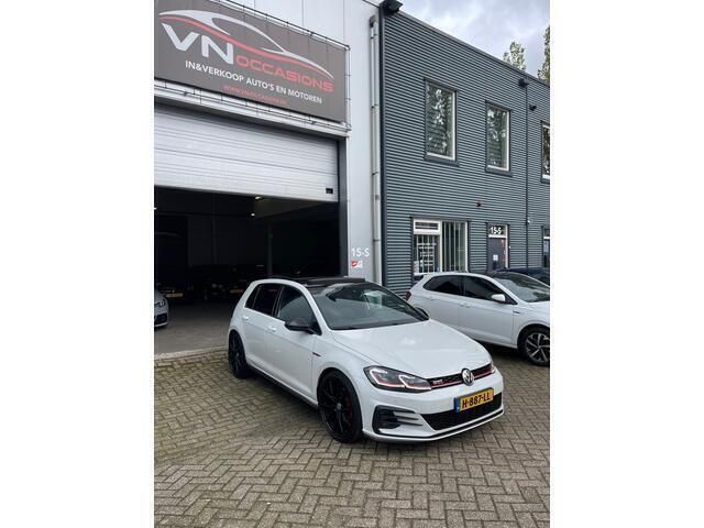 Wit Gebruikt 2017 VW Golf VII GTI Hatchback | € 22.950 (Iets duurder) - Afbeelding 1/4