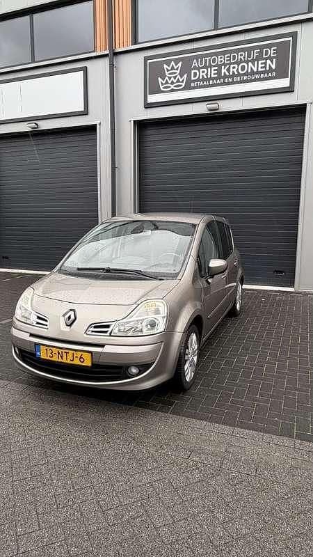 Occasion Renault Modus Exception 101 PK (74 kW) 2010 Beige MPV