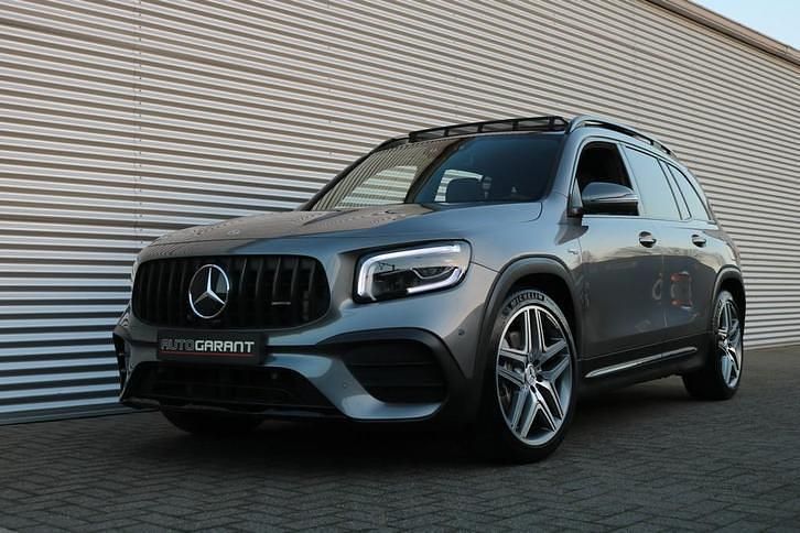 Grijs (metallic) Occasion 2020 Mercedes GLB35 AMG SUV | € 51.950 (Eerlijke prijs) - Afbeelding 1/4