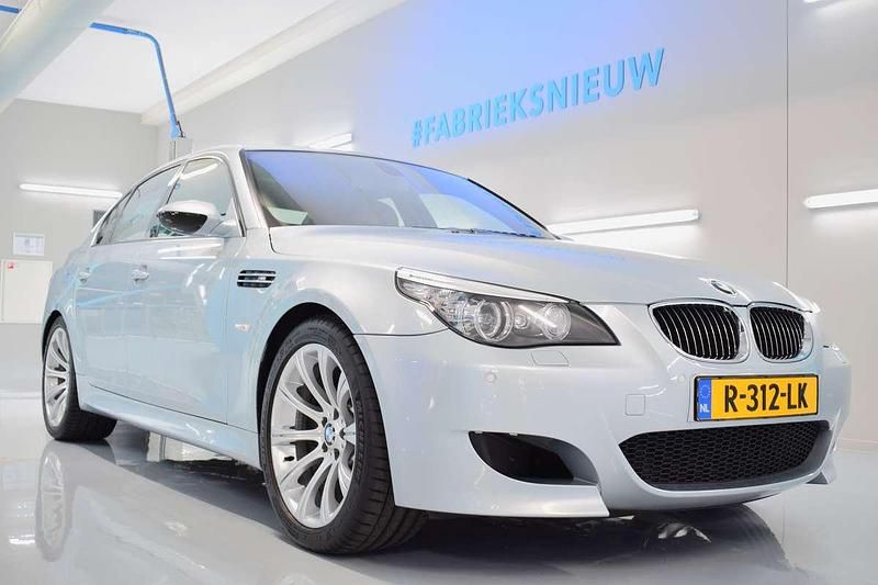 Zilver, metallic lak Gebruikt 2007 BMW M5 Sedan | € 74.950 - Afbeelding 1/4