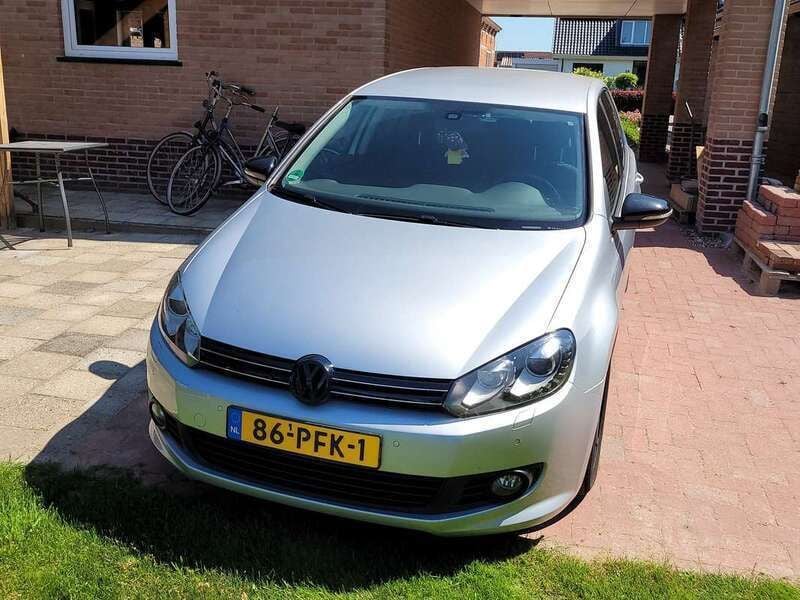 Zilver Gebruikt 2011 VW Golf VI Highline Hatchback | € 8.500 (Duur) - Afbeelding 1/4