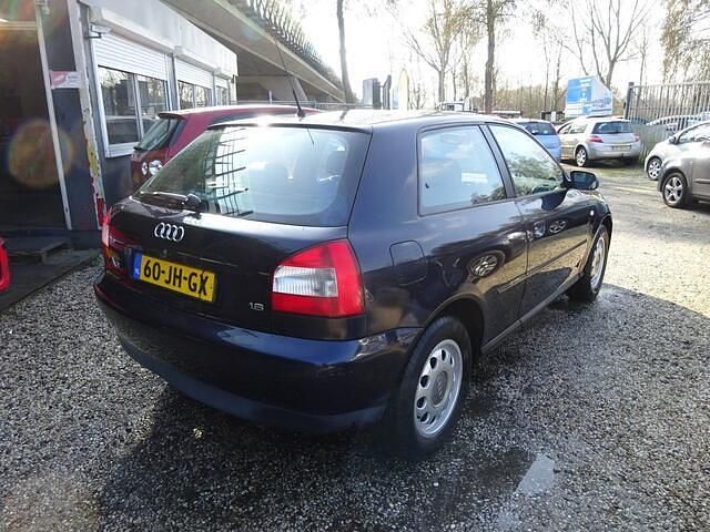 Occasion Audi A3 Attraction 102 PK (75 kW) 2002 Blauw Hatchback