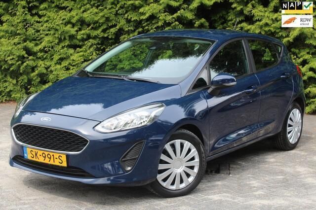 Blauw Gebruikt 2018 Ford Fiesta Trend Hatchback | € 6.995 (Goede deal) - Afbeelding 1/4