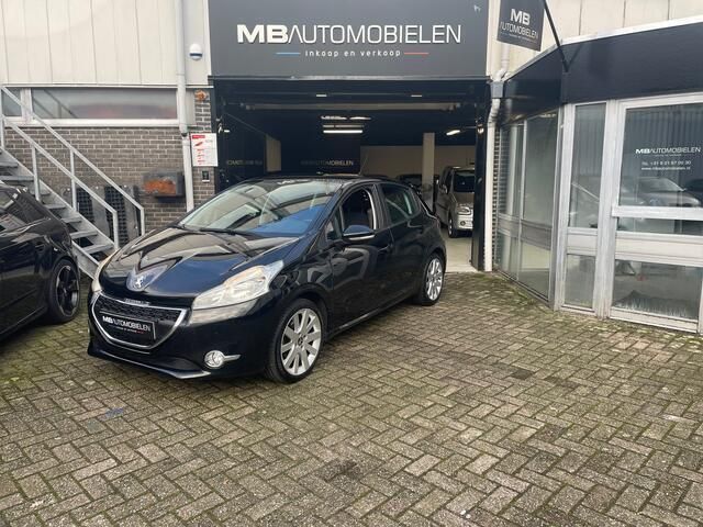 Zwart Gebruikt 2012 Peugeot 208 Hatchback | € 4.499 (Eerlijke prijs) - Afbeelding 1/4