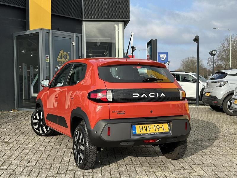 Nieuw Dacia Spring Expression 30 kW (41 PK) 2025 Rood Hatchback