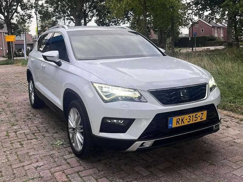 Wit Gebruikt 2018 Seat Ateca XCELLENCE SUV | € 15.395 (Eerlijke prijs) - Afbeelding 1/4