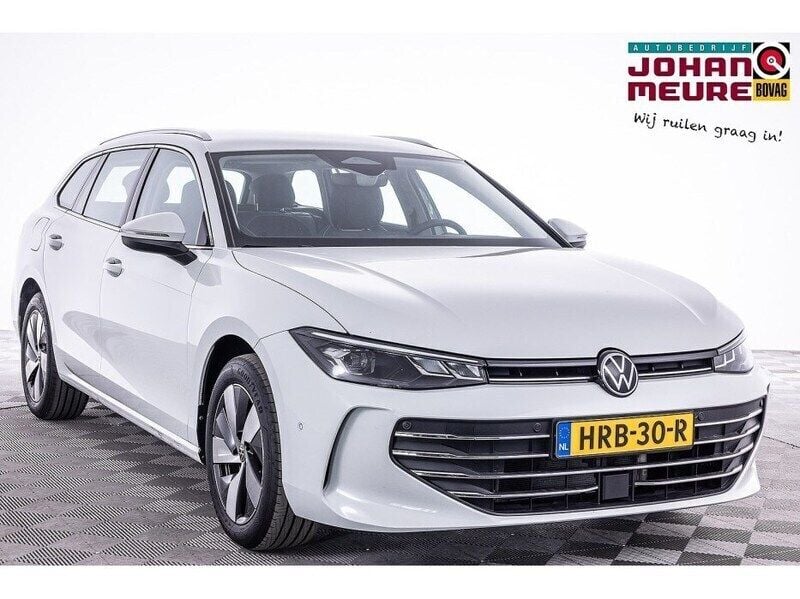 Wit Gebruikt 2024 VW Passat Business Stationwagen | € 34.990 (Eerlijke prijs) - Afbeelding 1/4
