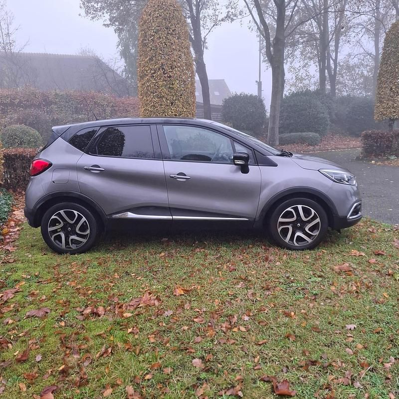 Occasion Renault Captur Dynamique 120 PK (88 kW) 2014 Grijs SUV