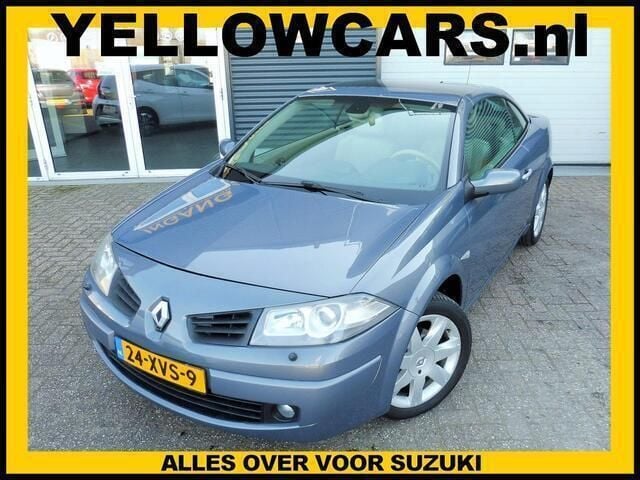 Grijs, metallic lak Gebruikt 2006 Renault Mégane Cabriolet Cabriolet | € 4.449 - Afbeelding 1/4