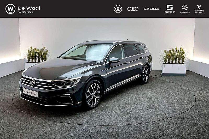 Occasion VW Passat Business 218 PK (160 kW) 2020 Urano grey Stationwagen