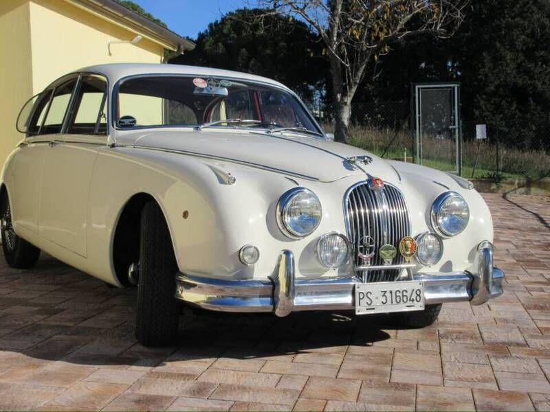 Wit Gebruikt 1962 Jaguar MK II Sedan | € 32.000 - Afbeelding 1/4