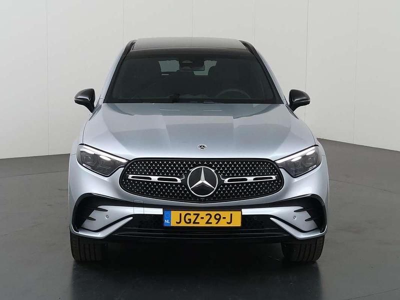 Occasion Mercedes GLC300e Sport Edition 204 PK (150 kW) 2025 Grijs SUV