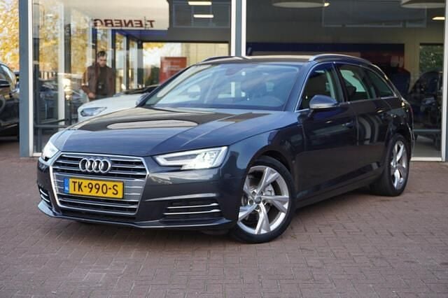 Grijs (metallic) Gebruikt 2018 Audi A4 Sport Stationwagen | € 19.950 (Eerlijke prijs) - Afbeelding 1/4