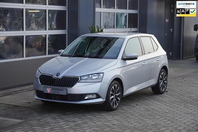 Grijs Occasion 2020 Skoda Fabia Business Line Hatchback | € 13.950 (Eerlijke prijs) - Afbeelding 1/4