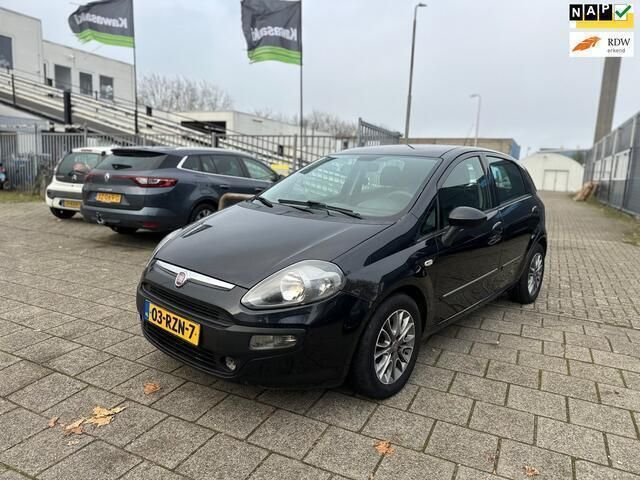 Zwart Gebruikt 2011 Fiat Punto Evo Dynamic Hatchback | € 1.999 (Goede deal) - Afbeelding 1/4