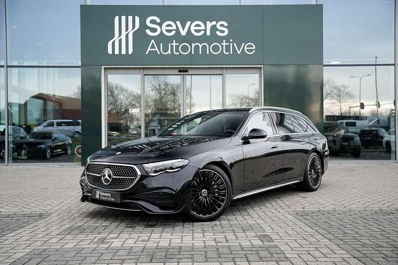 Occasion Mercedes E300 AMG line 313 PK (230 kW) 2025 Zwart Stationwagen