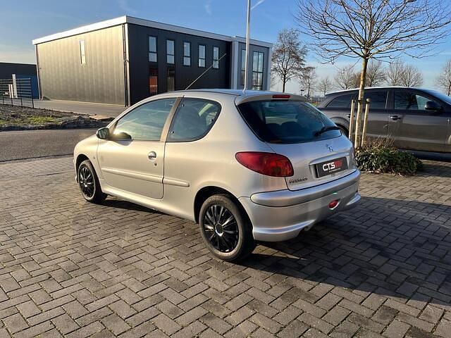 Occasion Peugeot 206 75 PK (55 kW) 2008 Grijs Hatchback