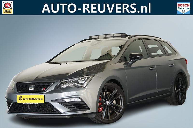 Grijs Gebruikt 2017 Cupra Leon Stationwagen | € 26.900 (Iets duurder) - Afbeelding 1/4