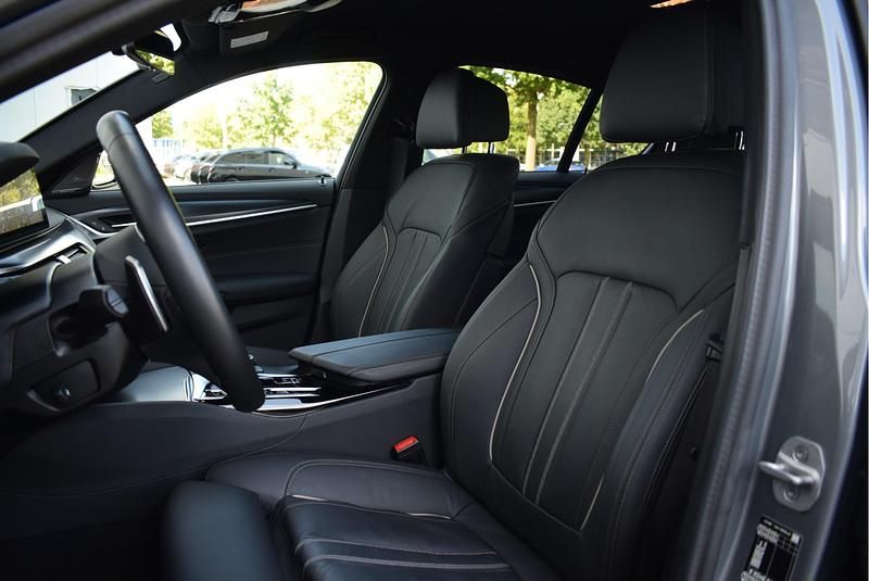 Occasion BMW 545e Executive 394 PK (289 kW) 2023 Grijs Sedan