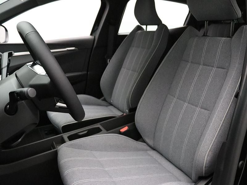 Occasion Renault Megane E-Tech Evolution 96 kW (131 PK) 2025 Zwart metallic Hatchback