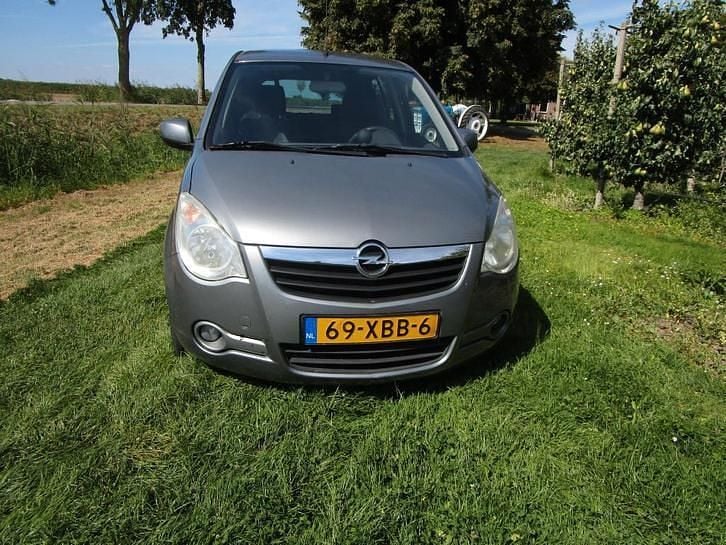 Occasion Opel Agila 93 PK (68 kW) 2012 Hatchback