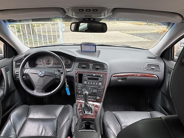 Groen, metallic lak Gebruikt 2008 Volvo S60 Summum Sedan | € 8.750 (Duur) - Afbeelding 1/4