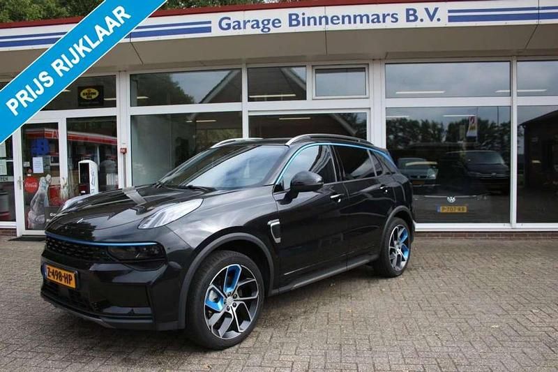 Zwart Gebruikt 2024 Lynk & Co 01 SUV | € 30.750 (Eerlijke prijs) - Afbeelding 1/4