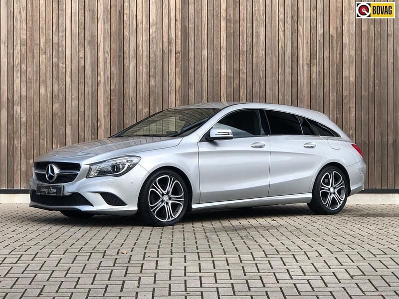 Grijs Gebruikt 2016 Mercedes CLA180 Ambition Sedan | € 14.900 (Goede deal) - Afbeelding 1/4