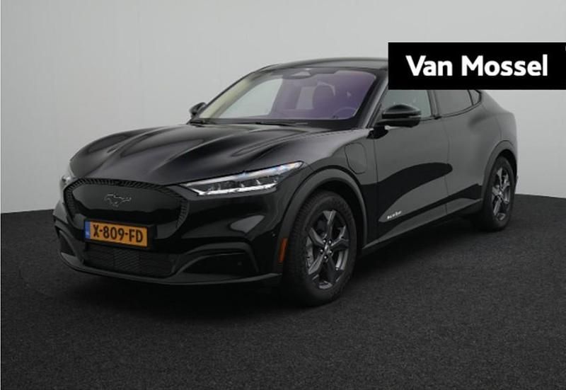 Zwart Gebruikt 2023 Ford Mustang Mach-E SUV | € 32.845 (Super prijs) - Afbeelding 1/1