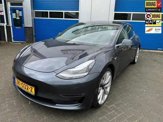 Grijs Gebruikt 2019 Tesla Model 3 Performance Sedan | € 21.500 (Duur) - Afbeelding 1/4