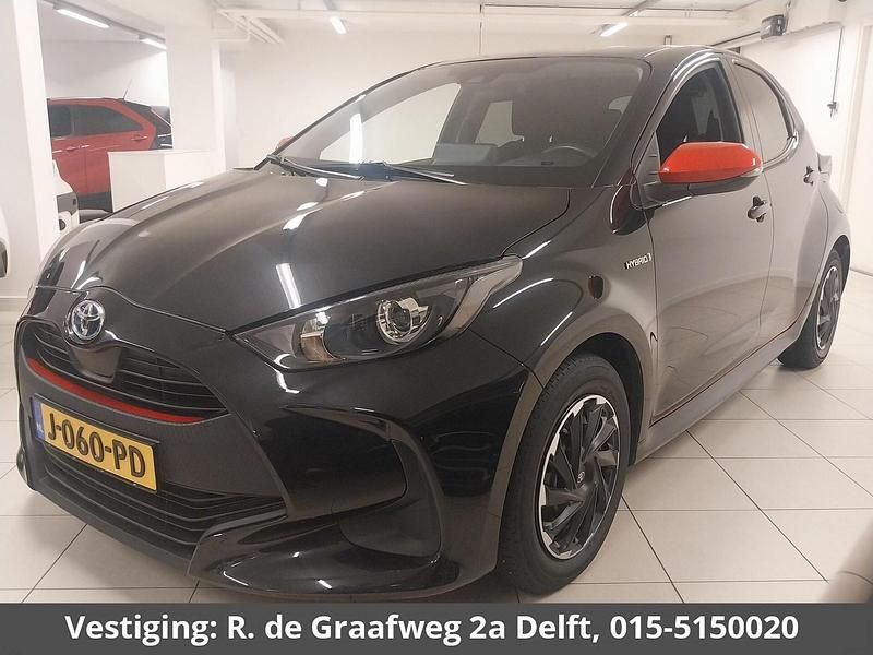 Zwart Gebruikt 2020 Toyota Yaris Business Edition Hatchback | € 19.400 (Eerlijke prijs) - Afbeelding 1/4