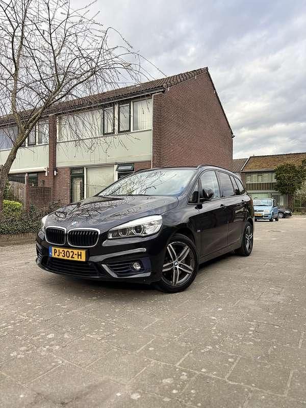 Zwart Gebruikt 2017 BMW 220 Stationwagen | € 14.995 (Duur) - Afbeelding 1/4